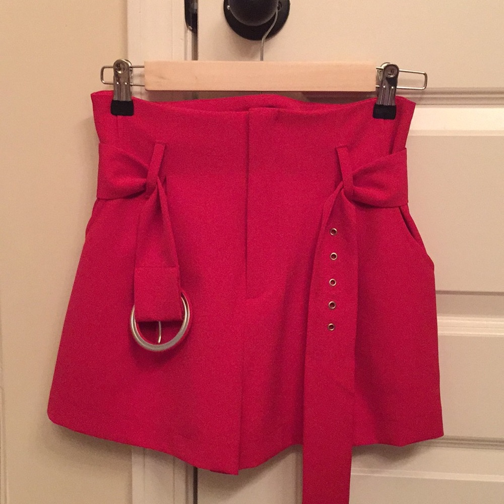 Red high waisted belted short